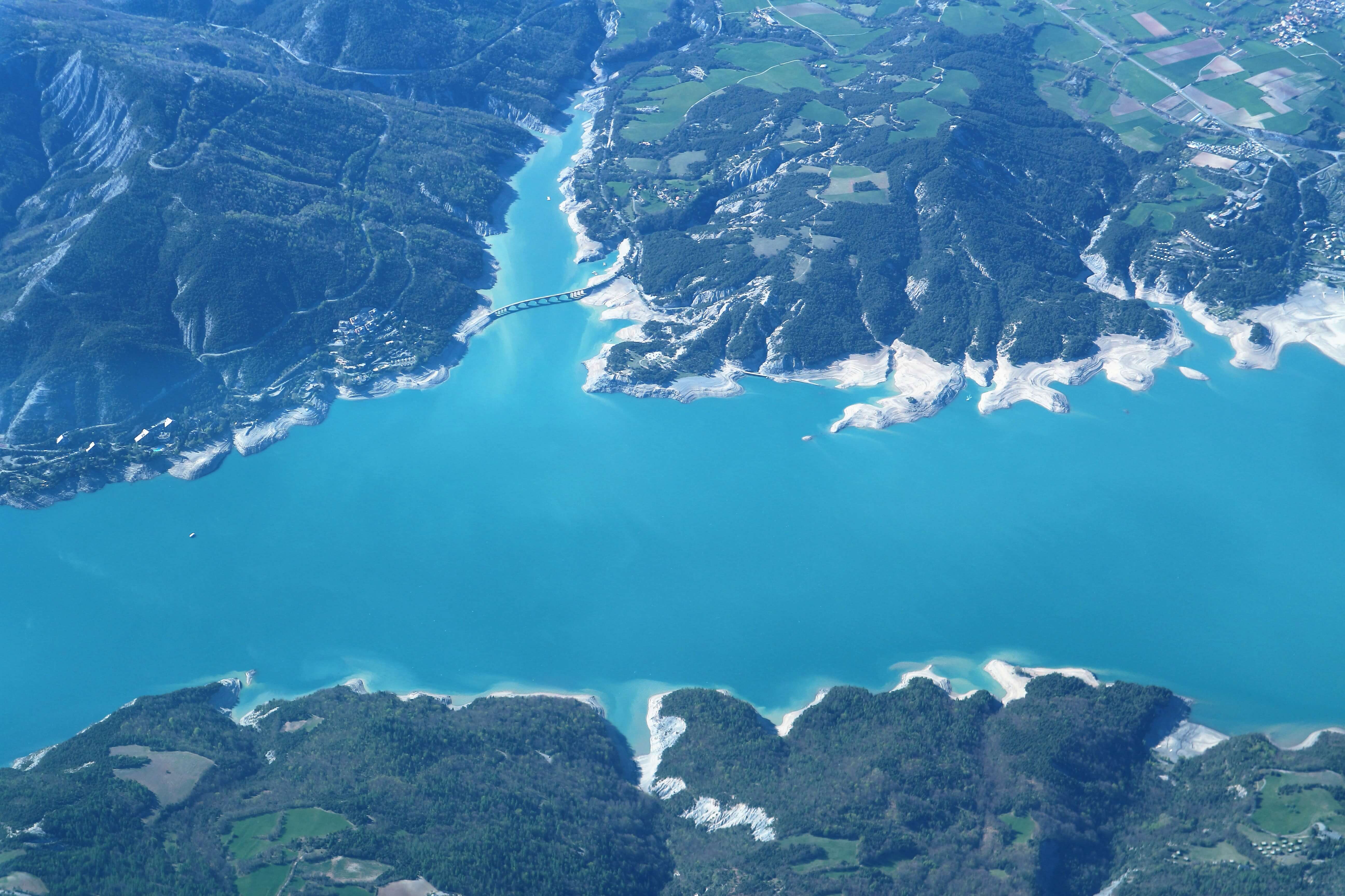 http://localhost:3000/data/uploads/img-2544.jpg